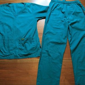 Landau Sea Green Scrubs, Top Sm Bottoms Med